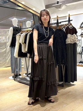 「LEPSIM（レプシィム）のメタルスライドサンダル　638914（サンダル、ブラウン系）」を使った、やまゆかさん（レディース・161cm）の夏コーディネート