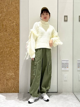 「NIKE（ナイキ）のアイテム（その他シューズ）」を使った、やまゆかさん（レディース・162cm）の冬コーディネート