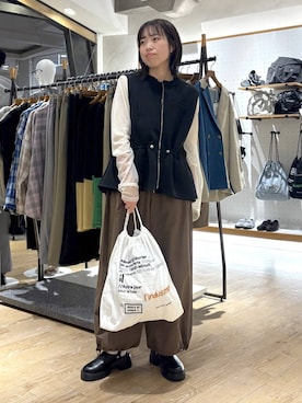 「LEPSIM（レプシィム）の【累計販売数5万枚突破】袖切り替えプルオーバー　140912（Tシャツ/カットソー、ホワイト系）」を使った、やまゆかさん（レディース・161cm）の春コーディネート