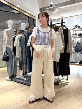 「LEPSIM（レプシィム）のメタルスライドサンダル　638914（サンダル、ブラウン系）」を使った、やまゆかさん（レディース・161cm）の春コーディネート