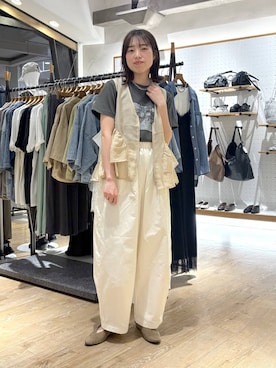 「LEPSIM（レプシィム）の2WAYウェッジミュール　652147（パンプス、ベージュ系）」を使った、やまゆかさん（レディース・161cm）の春コーディネート