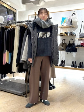 「アイテム（ストール/ショール）」を使った、やまゆかさん（レディース・162cm・30代）の冬コーディネート