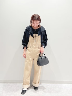 「Levi's（リーバイス）のアイテム（オールインワン・サロペット）」を使った、matsunaga tomoeさん（レディース・157cm）の冬コーディネート