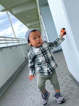 「COMME CA ISM（コムサイズム）のアイテム（帽子）」を使った、toiroさん（キッズ・90cm）の春コーディネート