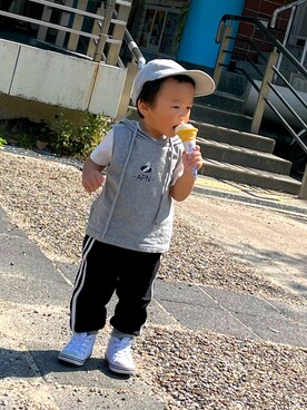 「アイテム（キャップ）」を使った、toiroさん（キッズ・90cm）の秋コーディネート