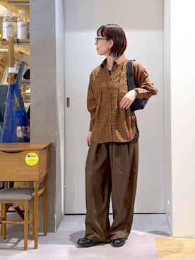 「studio CLIP（スタディオクリップ）の【daily CLIP】TRツイルタックパンツ（その他パンツ、ブラウン系）」を使った、さちち さん（レディース・157cm）の秋コーディネート