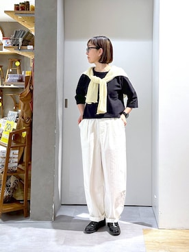 「studio CLIP（スタディオクリップ）のコットンサテンゆるテーパードパンツ[プチ・プラスサイズあり]（その他パンツ、その他）」を使った、さちち さん（レディース・156cm）の春コーディネート