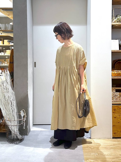【新品】スタディオクリップ ピンタックギャザーワンピース セール】《natural by clip》ピンタックギャザーワンピース