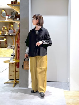 「studio CLIP（スタディオクリップ）のすっきりワイドストレートパンツ[プチ・プラスサイズあり]（その他パンツ、ベージュ系）」を使った、さちち さん（レディース・156cm）の春コーディネート