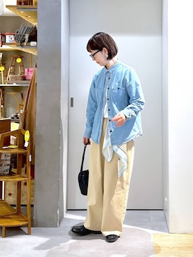 「アイテム（バンダナ/スカーフ、ブルー系）」を使った、さちち さん（レディース・156cm）の春コーディネート