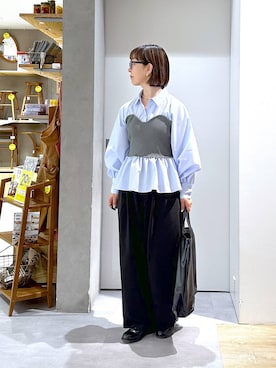 「studio CLIP（スタディオクリップ）の2タックワイドストレートパンツ[プチ・プラスサイズあり]《オケージョン2026SS》（スラックス、ブラック系）」を使った、さちち さん（レディース・156cm）の春コーディネート