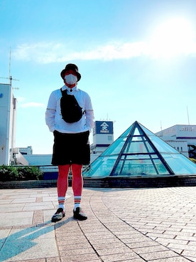 「アイテム（ボディバッグ/ウエストポーチ）」を使った、ヴァンパイアようくんさん（メンズ・177cm）の秋コーディネート