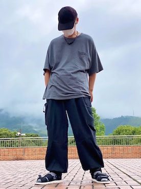 「BASQUE magenta（バスクマゼンタ）のアイテム（トップス）」を使った、しょう🐤🐦🐧しばらく休みますさん（メンズ・173cm）の夏コーディネート