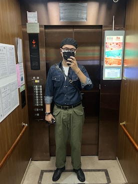 「SAMURAI JEANS（サムライジーンズ）のアイテム」を使った、杰森屎塔森さん（メンズ・187cm）の秋コーディネート