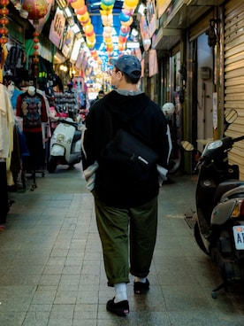 「VANS（バンズ）のアイテム（キャップ）」を使った、Sam Luさん（メンズ・171cm）の冬コーディネート
