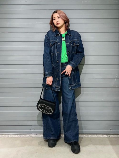 【美品】DIESEL ディーゼル デニム オーバーサイズ トラッカー ジャケット DIESEL（ディーゼル）の「レディース デニム オーバーサイズ