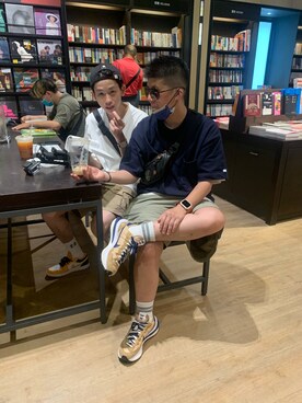 「アイテム（カーゴパンツ、イエロー系）」を使った、柚子さん（メンズ・160cm）の秋コーディネート