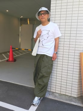 「JW Anderson（ジェイダブリューアンダーソン）のアイテム（Tシャツ/カットソー）」を使った、atunndoさん（メンズ・170cm）の夏コーディネート