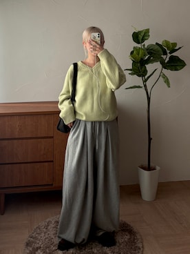 「アイテム（スウェットパンツ）」を使った、Tane🌷さん（レディース・161cm・20代）の冬コーディネート
