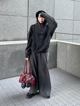 「秋先取りコーデ」｜「アイテム（スウェットパンツ）」を使った、Tane🌷さん（レディース・161cm）の秋コーディネート