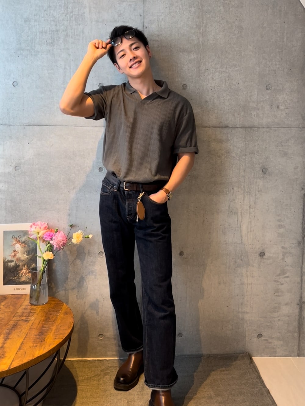 「きれいめカジュアル、夏コーデ、さらっと晴れやかスナップ、メンズコーデ、メンズファッション、夏、夏だ！Tシャツ着よう！」｜「UNITED ARROWSのアイテム（メガネ、ブラック系）」を使った、けーたさん（メンズ・179cm）の夏コーディネートの1枚目の写真
