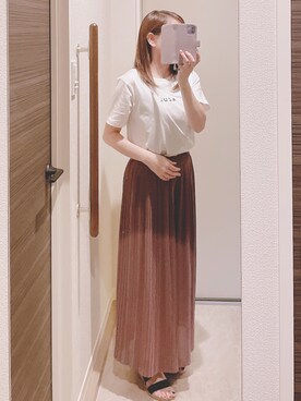 「AZUL（アズール）のアイテム（Tシャツ/カットソー、ホワイト系）」を使った、miyaさん（レディース・150cm）の夏コーディネート