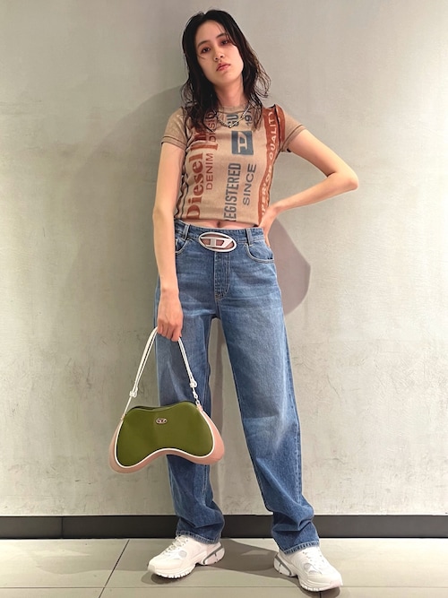 美品 DIESEL メッシュ スニーカー Dロゴ 箱付き 新品未使用/匿名