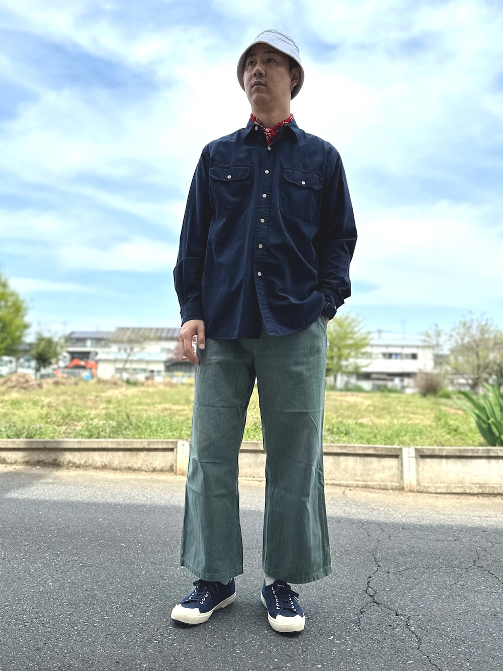 「vintage、休日スタイル、古着MIX、春ファッション、古着、シャツ好き集まれ、ミリタリー」｜「VINTAGEのアイテム（ハット、ホワイト系）」を使った、tomoさん（メンズ・178cm）の夏コーディネートの1枚目の写真