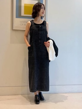 「アイテム（ジャンパースカート）」を使った、B:MING by BEAMS WOMENさん（レディース・160cm）の夏コーディネート