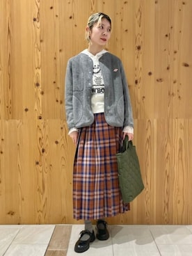 「ブルゾン」｜「アイテム（ノーカラージャケット）」を使った、B:MING by BEAMS WOMENさん（レディース・162cm）の秋コーディネート
