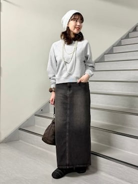 「アイテム（デニムスカート）」を使った、B:MING by BEAMS WOMENさん（レディース・161cm）の秋コーディネート