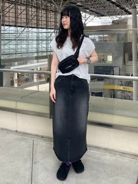 「Lee（リー）のアイテム（デニムスカート）」を使った、B:MING by BEAMS WOMENさん（レディース・159cm）の夏コーディネート