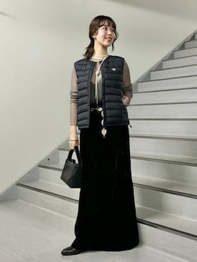 「アイテム（ダウンベスト、ブラック系）」を使った、B:MING by BEAMS WOMENさん（レディース・161cm）の秋コーディネート