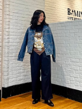 「アイテム（デニムジャケット）」を使った、B:MING by BEAMS WOMENさん（レディース・165cm）の秋コーディネート