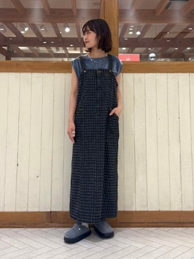 「アイテム（ジャンパースカート）」を使った、B:MING by BEAMS WOMENさん（レディース・153cm）の夏コーディネート