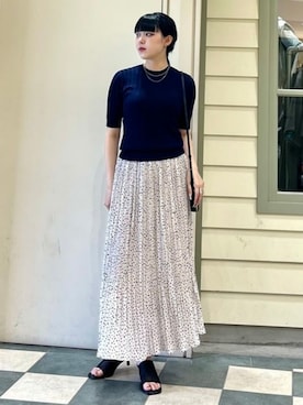 「B:MING by BEAMS（ビーミングバイビームス）のアイテム（ニット/セーター）」を使った、B:MING by BEAMS WOMENさん（レディース・166cm）の春コーディネート