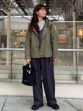 「アイテム（マウンテンパーカー）」を使った、B:MING by BEAMS WOMENさん（レディース・160cm）の秋コーディネート