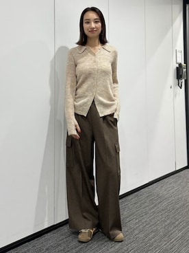 「アイテム（カーゴパンツ）」を使った、B:MING by BEAMS WOMENさん（レディース・166cm）の冬コーディネート