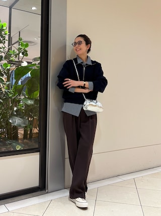 「URBAN RESEARCH(アーバンリサーチ)のハーフジップスウェットニット(スウェット)」を使った、岡本さん(レディース・167cm)の冬コーディネート