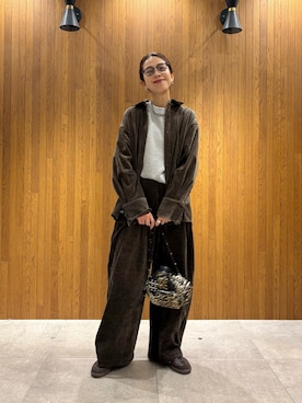 「アイテム（ハンドバッグ）」を使った、オカモトさん（レディース・167cm・30代）の秋コーディネート