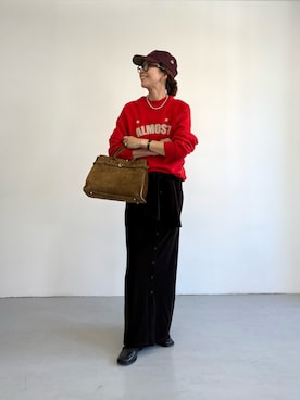 「アイテム（キャップ）」を使った、オカモトさん（レディース・167cm）の秋コーディネート