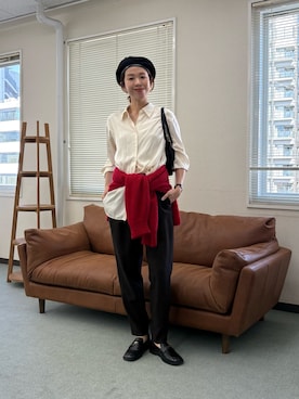 「秋のシャツ着こなし術」｜「アイテム（ニット/セーター）」を使った、オカモトさん（レディース・167cm）の秋コーディネート