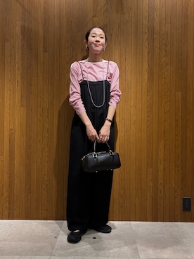 「URBAN RESEARCH（アーバンリサーチ）のマルチボーダー2WAYカットソー（Tシャツ/カットソー、レッド系）」を使った、岡本さん（レディース・167cm）の春コーディネート
