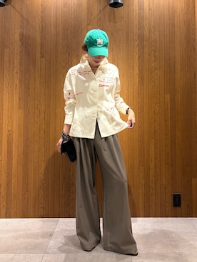 「URBAN RESEARCH DOORS(アーバンリサーチドアーズ)のアイテム(サンダル)」を使った、岡本さん(レディース・167cm)の秋コーディネート