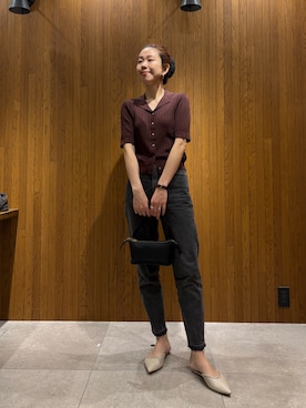 「LAATO（ラート）のアイテム」を使った、岡本さん（レディース・167cm）の春コーディネート