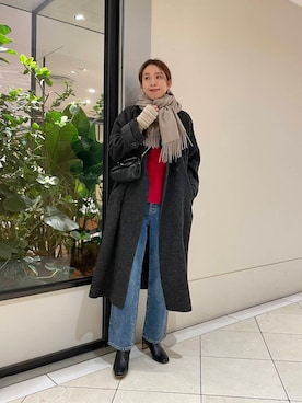 「URBAN RESEARCH（アーバンリサーチ）のアイテム（ストール/ショール）」を使った、オカモトさん（レディース・167cm）の冬コーディネート
