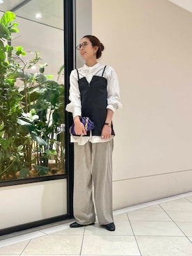 「URBAN RESEARCH（アーバンリサーチ）のバンドカラーコットンストライプシャツ（Tシャツ/カットソー）」を使った、オカモトさん（レディース・167cm）の秋コーディネート