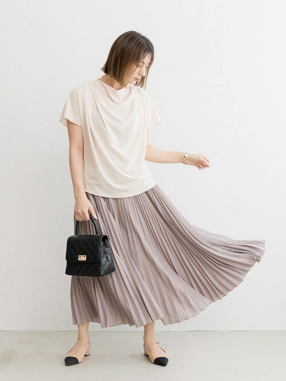 「ZAKKA-BOXのドレープネックシアーブラウス（シャツ/ブラウス、ホワイト系）」を使った、ZAKKA-BOX officialさん（レディース・163cm）の夏コーディネートの1枚目の写真