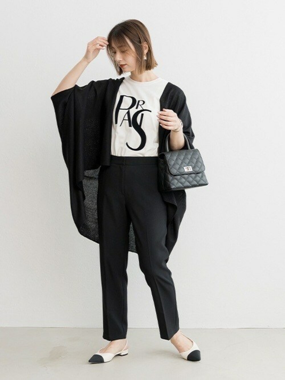 「ZAKKA-BOXのPARISプリントワイドサイズTシャツ（Tシャツ/カットソー、ホワイト系）」を使った、ZAKKA-BOX officialさん（レディース・163cm）の夏コーディネートの1枚目の写真