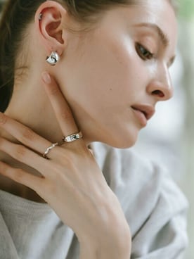 「Ops.（オプス）のアイテム」を使った、Ops Accessoryさん（レディース・165cm）の秋コーディネート